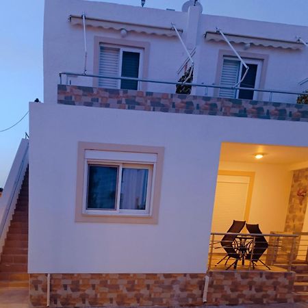 G.S. Apartment มัสติคารี ภายนอก รูปภาพ