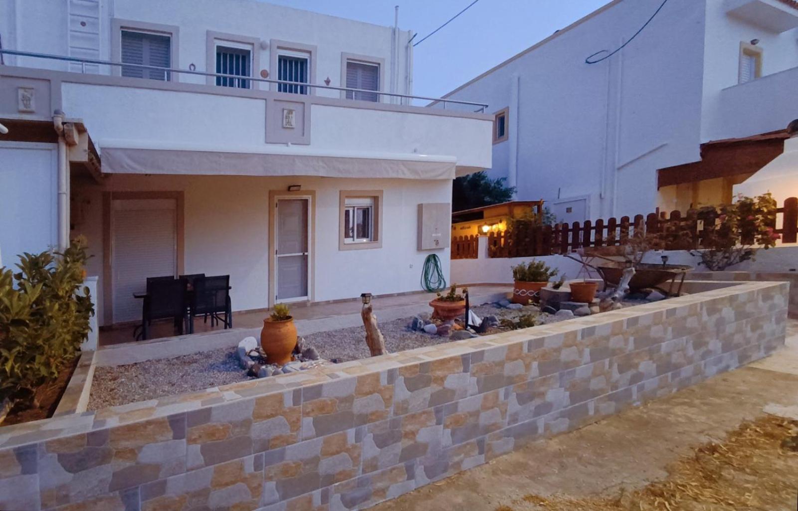 G.S. Apartment มัสติคารี ภายนอก รูปภาพ